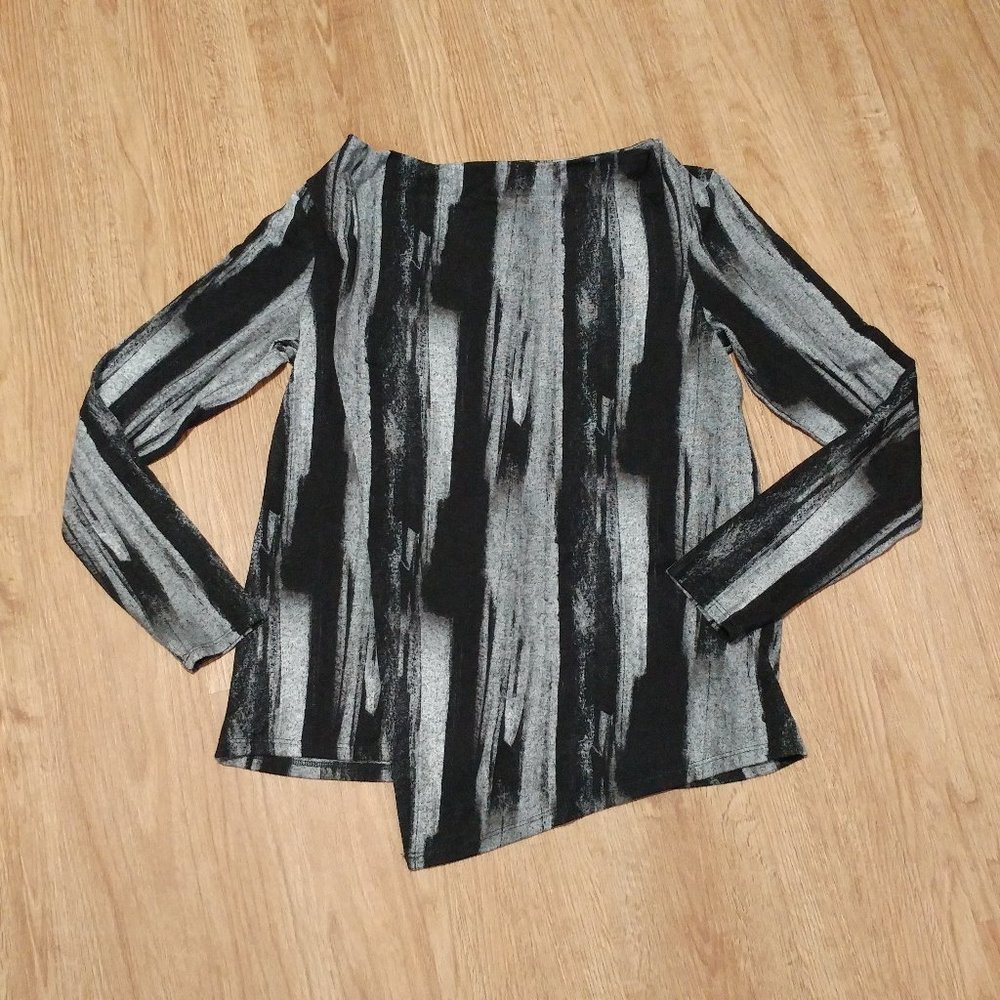Simply Vera Wang Black & Grey Sweater - Size Small